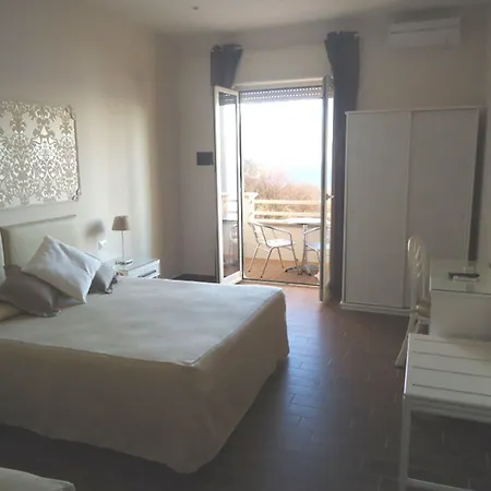 فندق Mini - Angolo Di Paradiso - يوتْسْوولْ