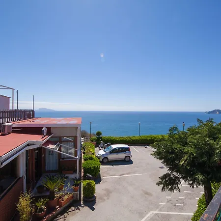 Mini - Angolo Di Paradiso -