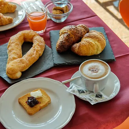 فندق Mini - Angolo Di Paradiso - يوتْسْوولْ