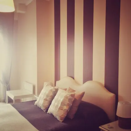 فندق Mini - Angolo Di Paradiso - يوتْسْوولْ