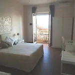 فندق Mini - Angolo Di Paradiso - يوتْسْوولْ