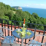فندق Mini - Angolo Di Paradiso - يوتْسْوولْ