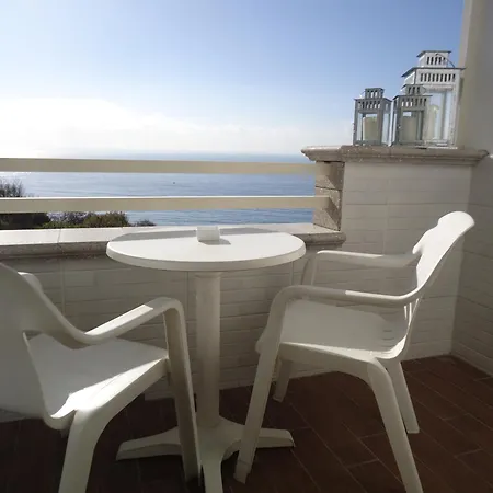 Mini - Angolo Di Paradiso -