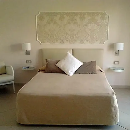 Mini - Angolo Di Paradiso -