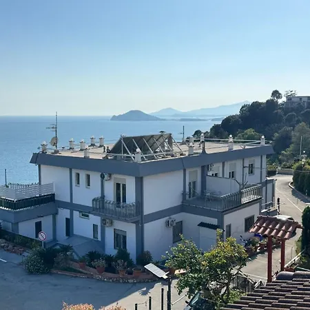 Mini - Angolo Di Paradiso - Hotell 3*