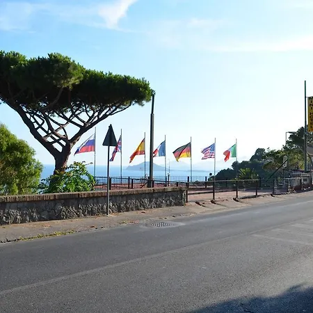 Mini - Angolo Di Paradiso -