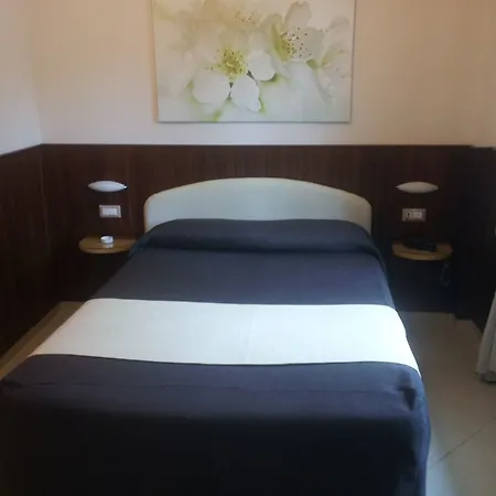 Mini - Angolo Di Paradiso - Hotel